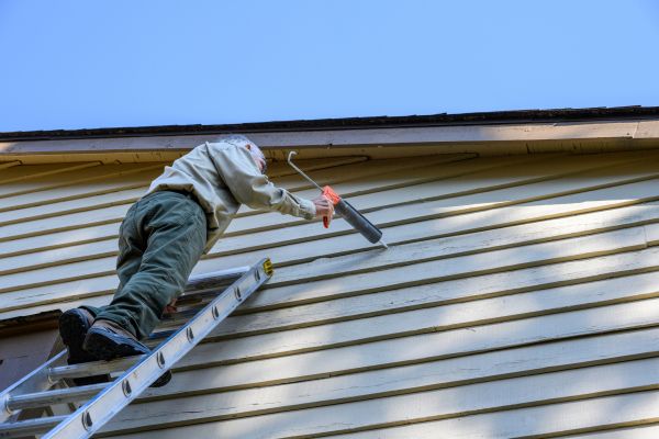 Cost of Vinyl Siding Caulk Repair in Worcester