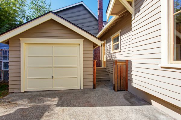 Cost of Garage Siding Replacement in Worcester
